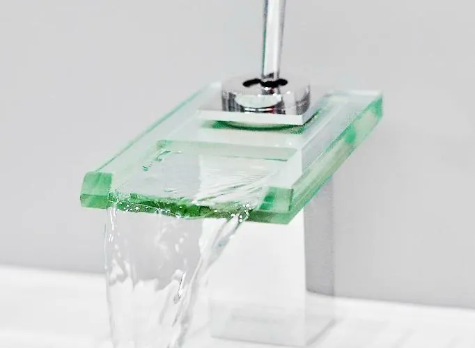 Marina * 托雷莫利诺斯